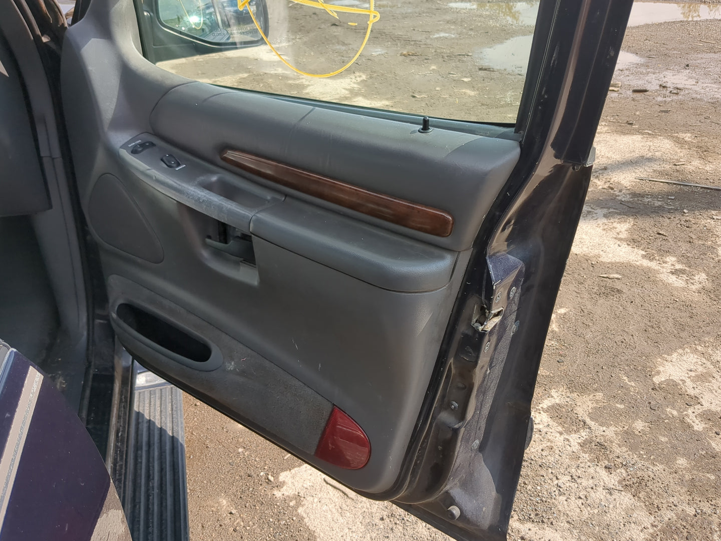 1999 Ford Explorer Front Right Passenger Interior Door Panel Trim - Oemusedautoparts1.com