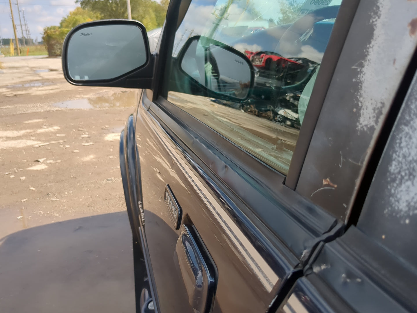 1998-2001 Ford Explorer Driver Front Door Oem - Oemusedautoparts1.com