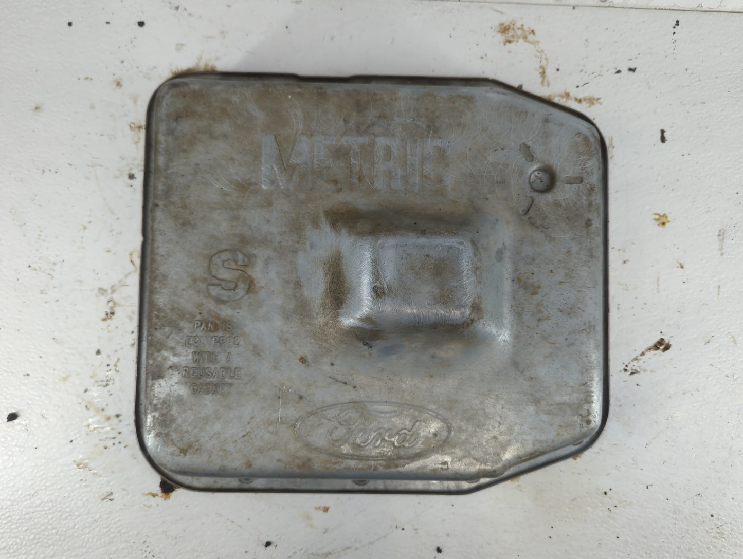1998-2001 Ford Explorer Engine Oil Pan Fits Fits 1998 1999 2000 2001 OEM Used Auto Parts - Oemusedautoparts1.com