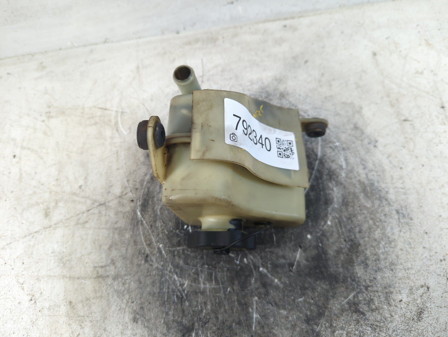 1999 Ford Explorer Power Steering Reservoir - Oemusedautoparts1.com