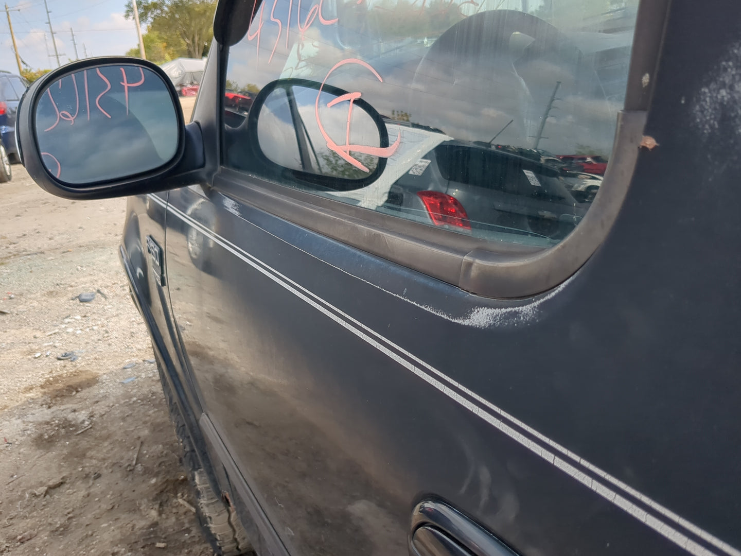 1998-2003 Ford F-150 Driver Front Door Oem - Oemusedautoparts1.com