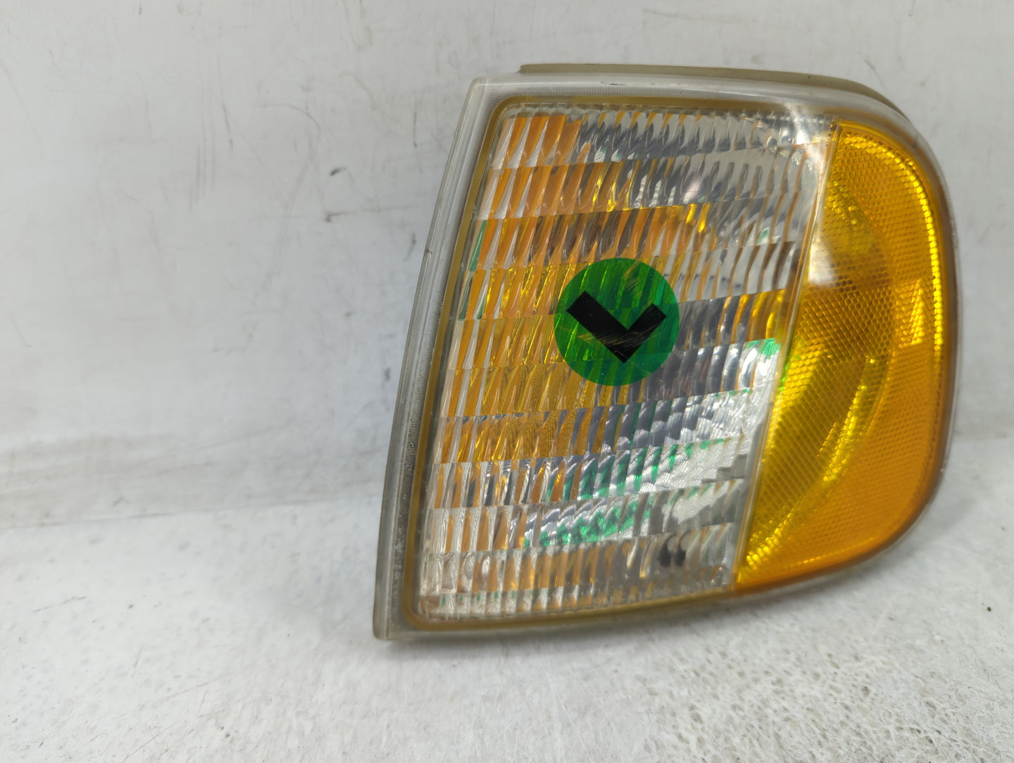 1997-2003 Ford F-150 Driver Left Oem Front Light Lamp - Oemusedautoparts1.com