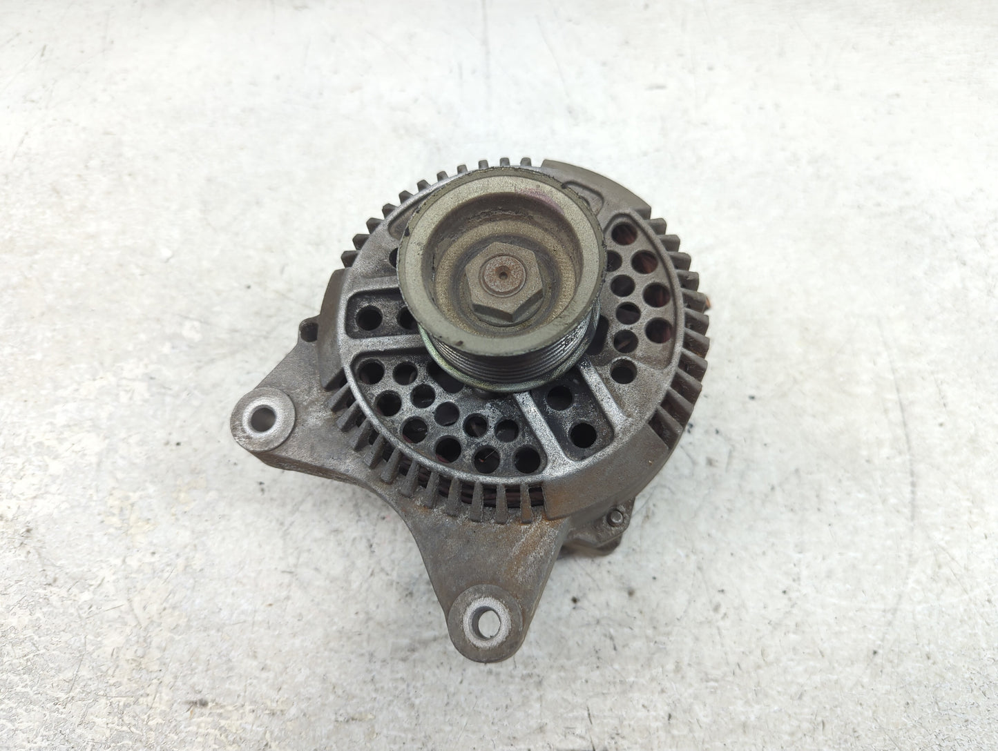 1997-2002 Ford F-150 Alternator Replacement Generator Charging Assembly Engine OEM P/N:AR109627A F77U-10316-AA Fits OEM Used