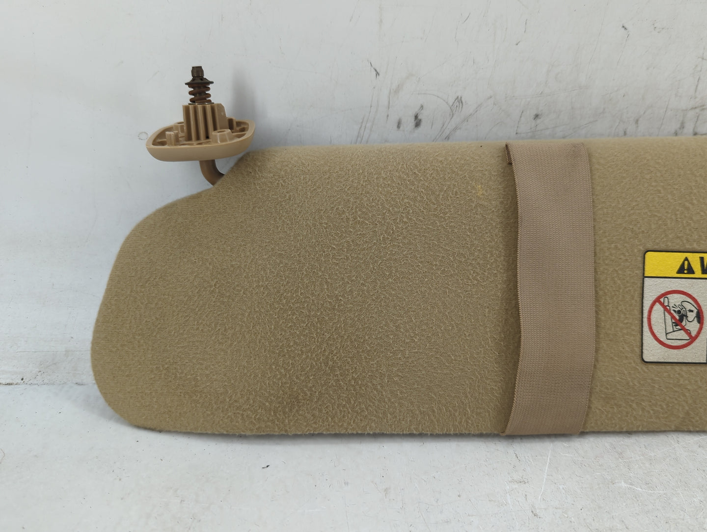 1999 Ford F-150 Sun Visor Shade Replacement Driver Left Mirror Fits OEM Used Auto Parts - Oemusedautoparts1.com