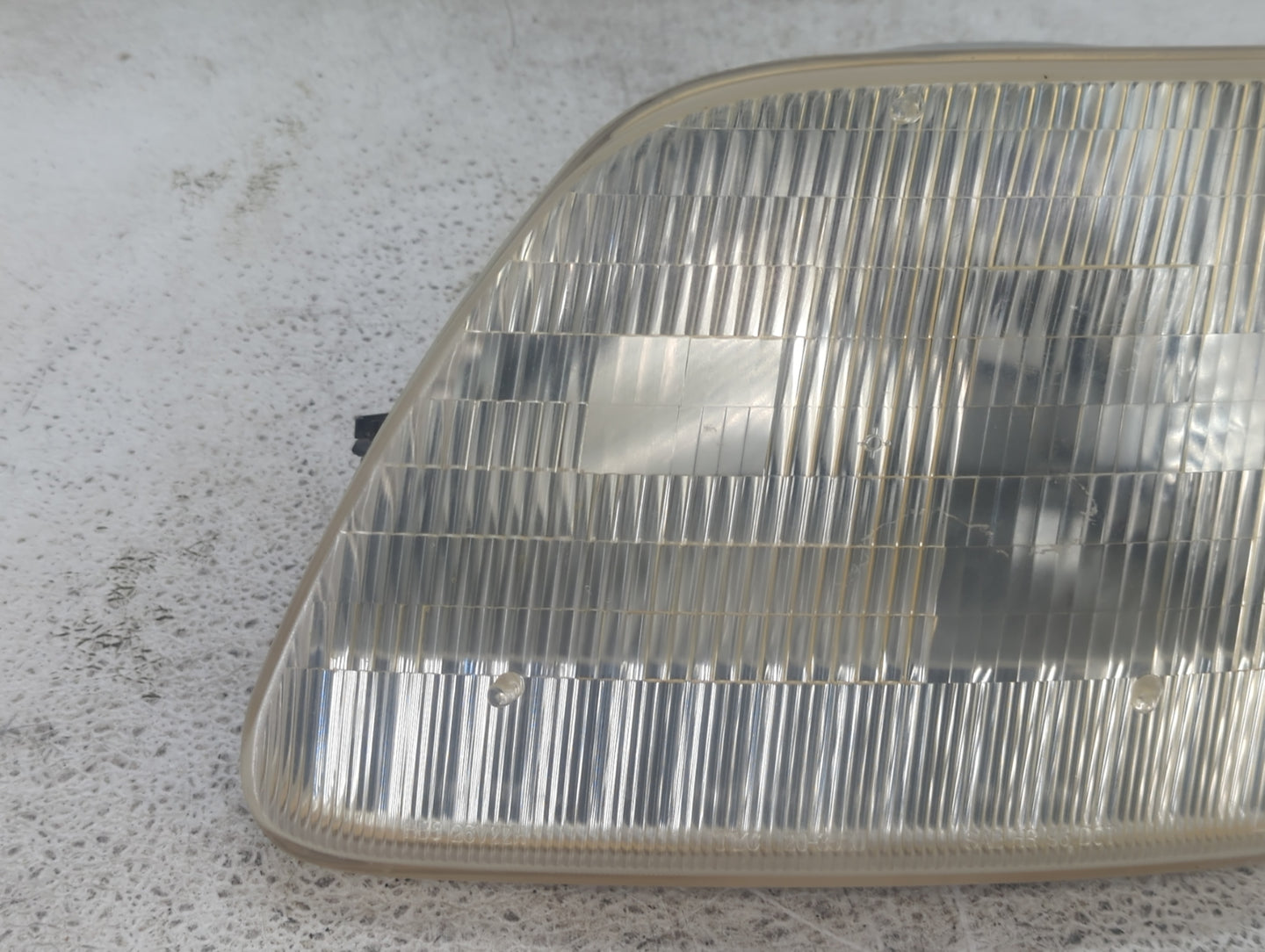 1997-2003 Ford F-150 Driver Left Oem Head Light Headlight Lamp - Oemusedautoparts1.com