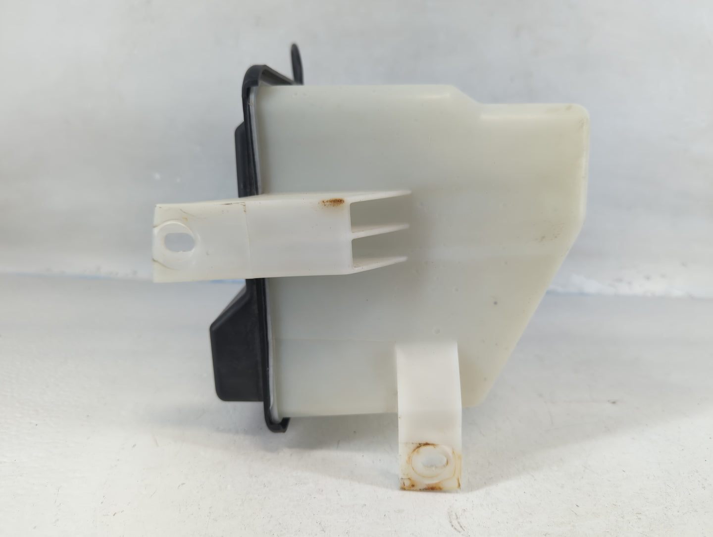 1998-2006 Ford F-150 Windshield Washer Fluid Reservoir Bottle Oem - Oemusedautoparts1.com