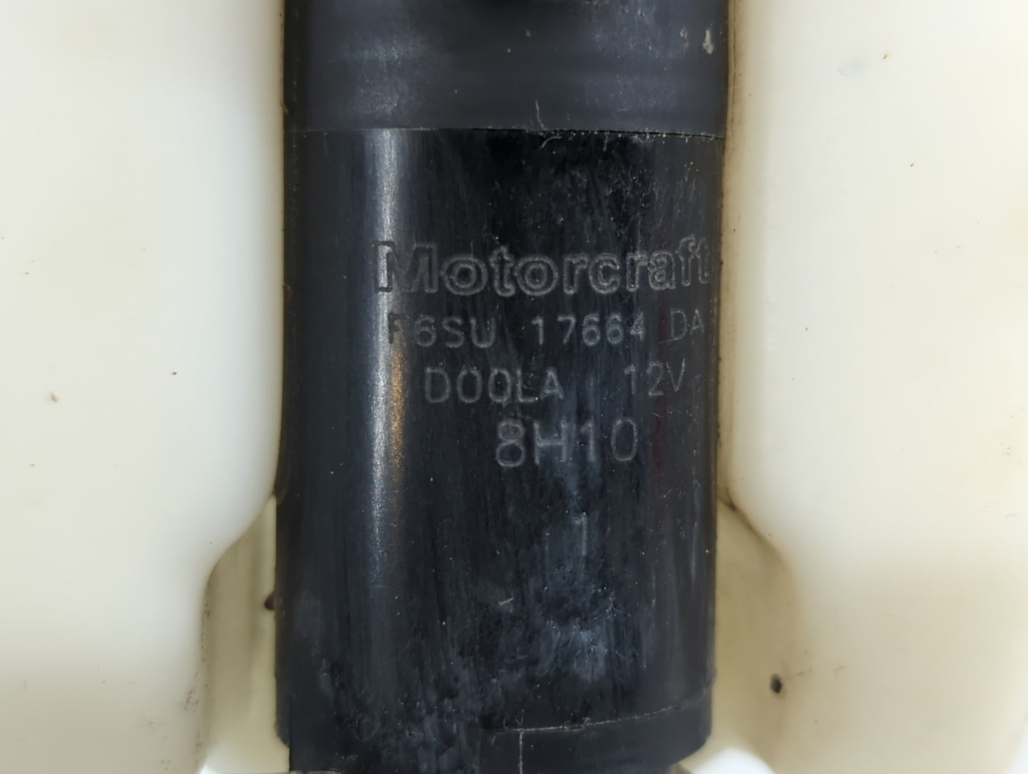 1998-2006 Ford F-150 Windshield Washer Fluid Reservoir Bottle Oem - Oemusedautoparts1.com