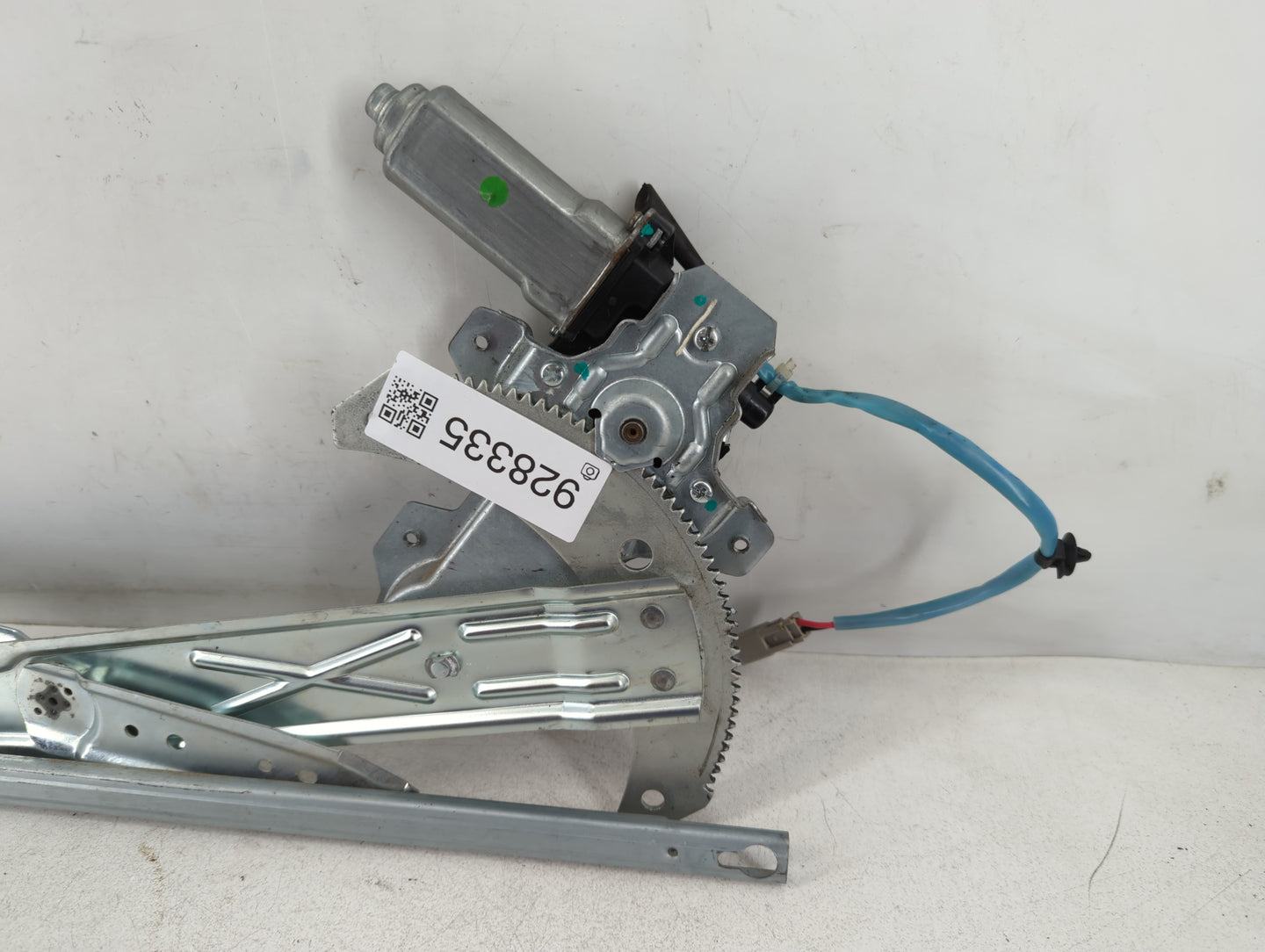 1999-2003 Ford F-150 Driver Left Front Window Regulator 928335 - Oemusedautoparts1.com
