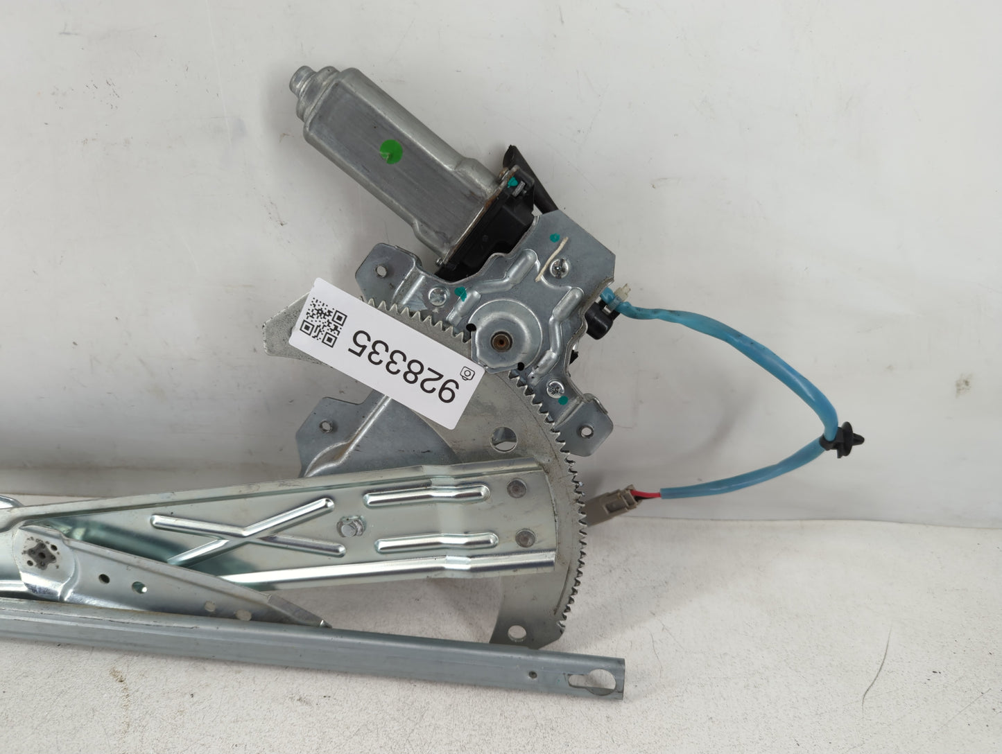 1999-2003 Ford F-150 Driver Left Front Window Regulator 928335 - Oemusedautoparts1.com