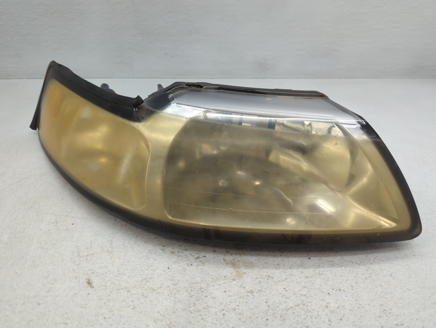 1999-2000 Ford Mustang Passenger Right Oem Head Light Headlight Lamp - Oemusedautoparts1.com