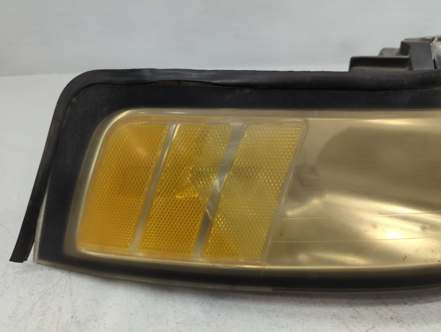 1999-2000 Ford Mustang Passenger Right Oem Head Light Headlight Lamp - Oemusedautoparts1.com