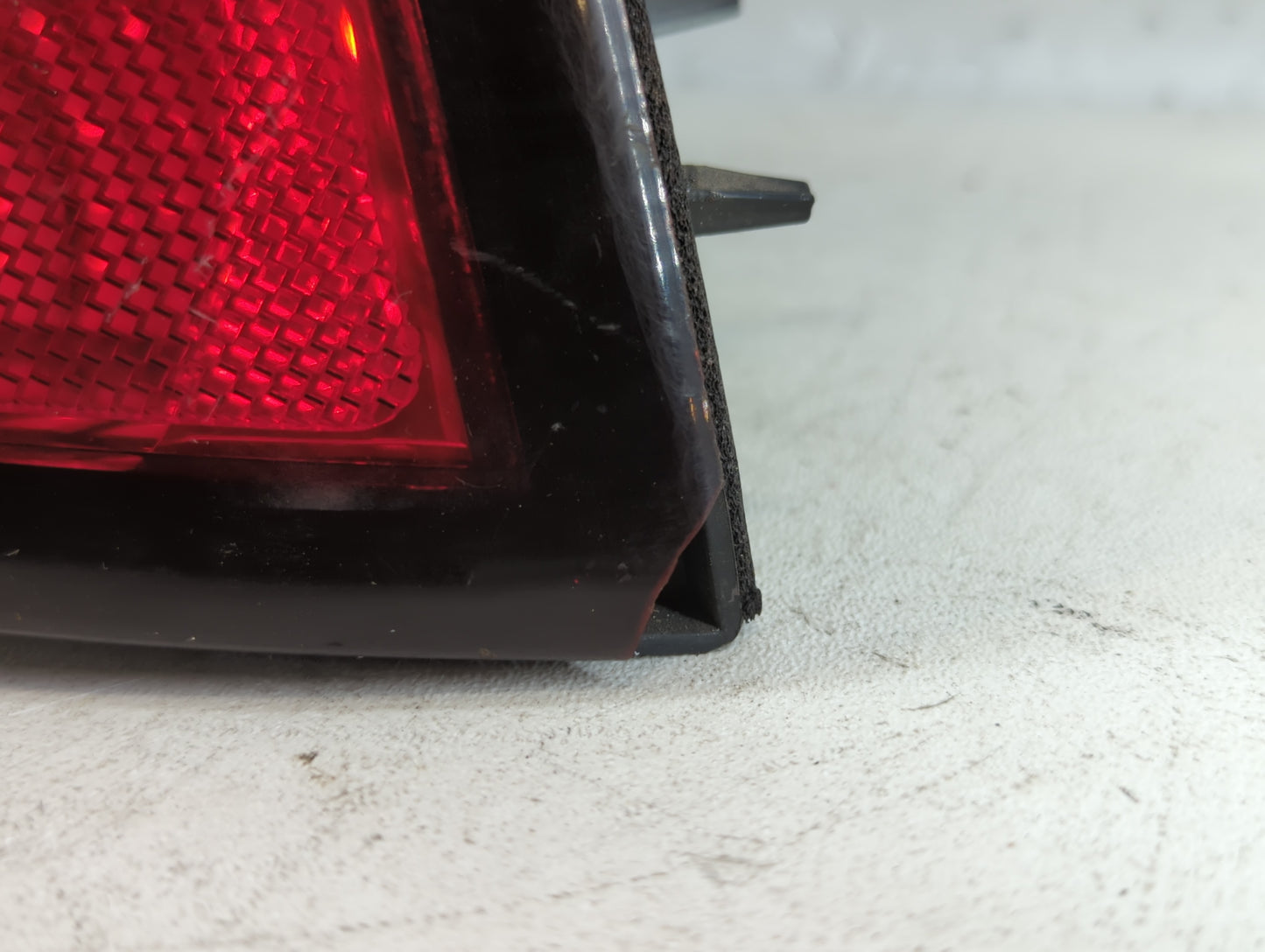 1999 Ford Mustang Tail Light Assembly Passenger Right OEM P/N:99-867 Fits OEM Used Auto Parts - Oemusedautoparts1.com