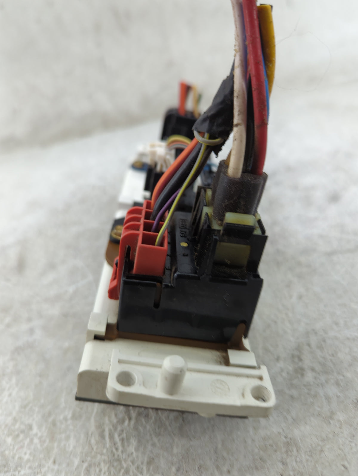 1999 Ford Ranger Climate Control Module Temperature AC/Heater Replacement Fits OEM Used Auto Parts - Oemusedautoparts1.com