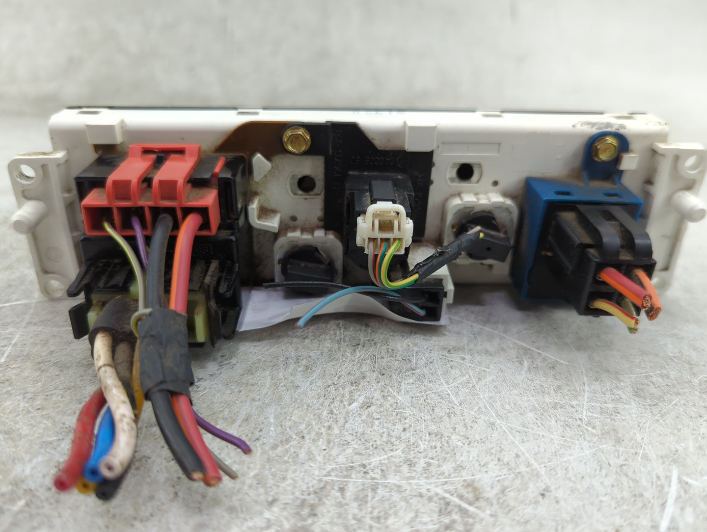 1999 Ford Ranger Climate Control Module Temperature AC/Heater Replacement Fits OEM Used Auto Parts - Oemusedautoparts1.com