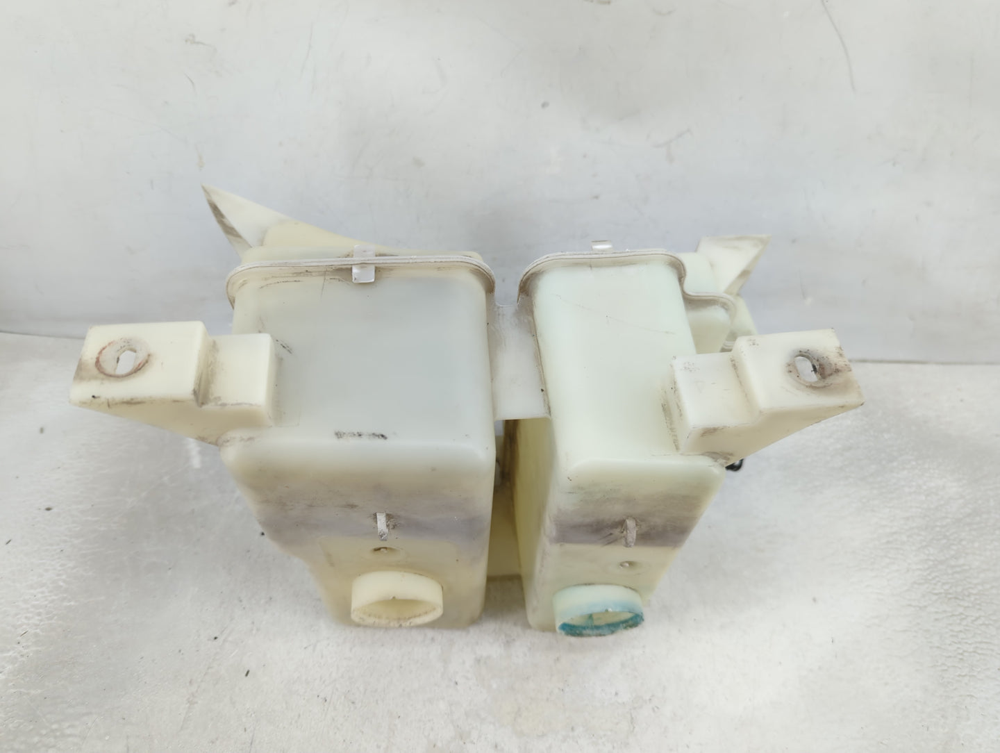 1999 Ford Ranger Windshield Washer Fluid Reservoir Bottle Oem - Oemusedautoparts1.com