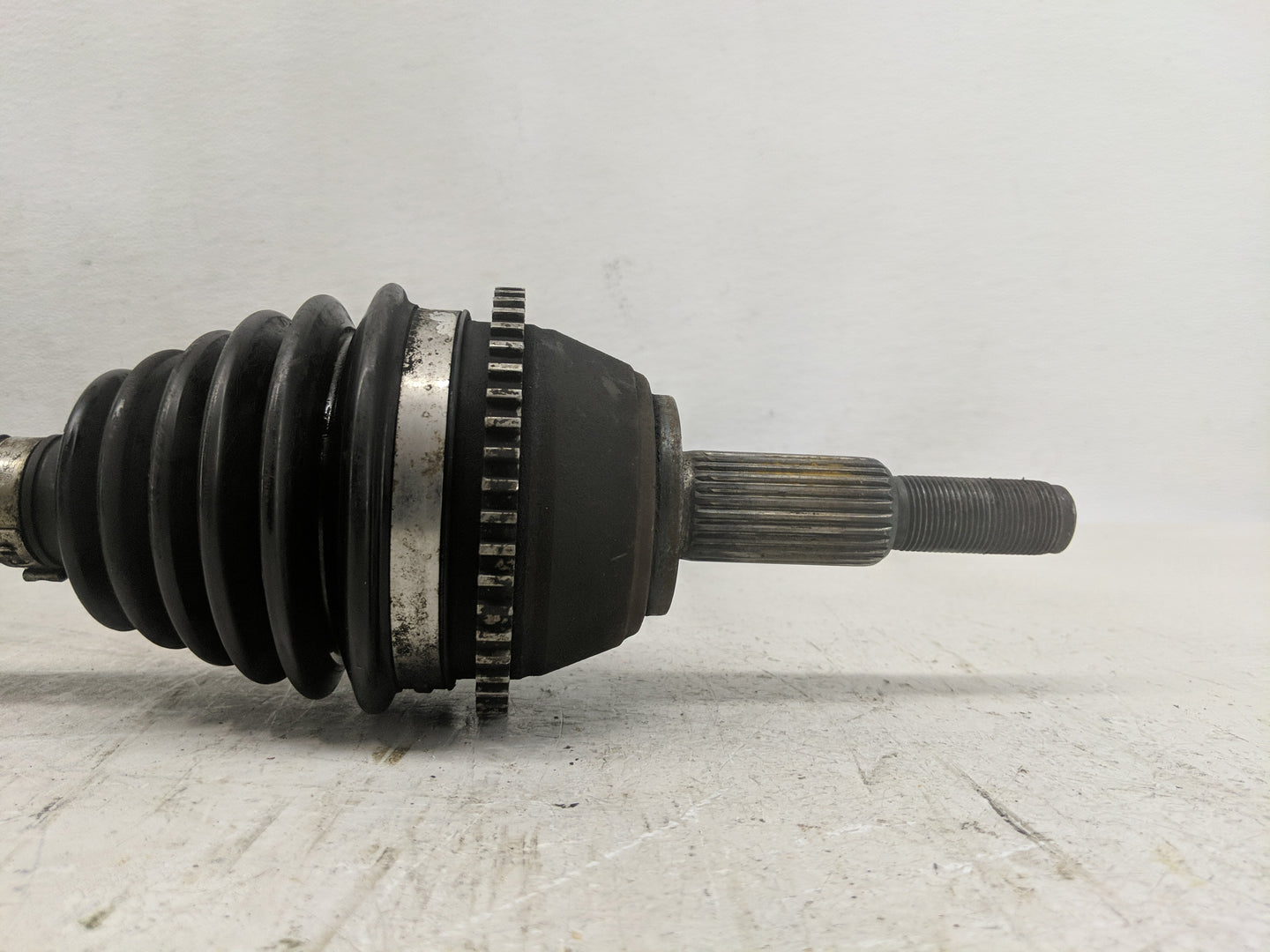 1996-2007 Ford Taurus Axle Shaft Front Driver Cv C/v - Oemusedautoparts1.com