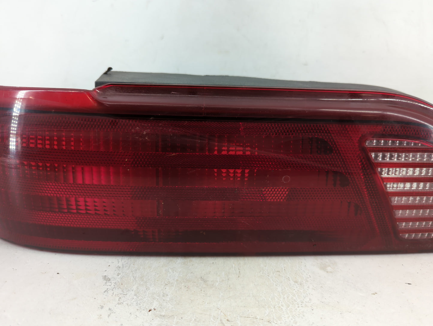 1998-1999 Ford Taurus Tail Light Assembly Driver Left OEM P/N:F3DB-1344 Fits Fits 1998 1999 OEM Used Auto Parts - Oemusedaut
