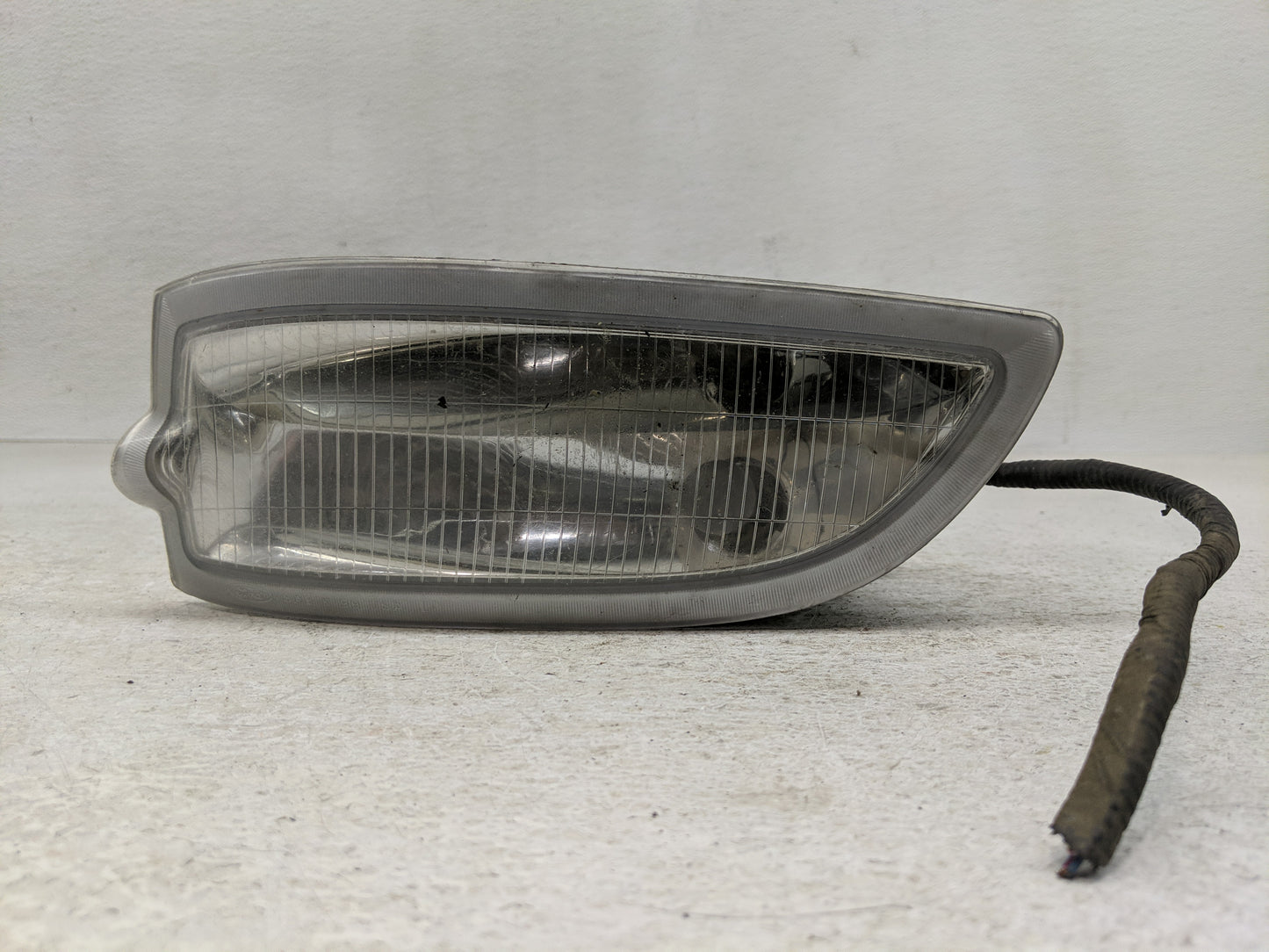 1999-2003 Ford Windstar Driver Left Oem Fog Light Lamp - Oemusedautoparts1.com