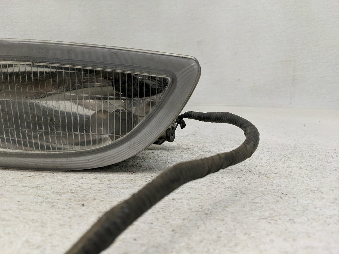 1999-2003 Ford Windstar Driver Left Oem Fog Light Lamp - Oemusedautoparts1.com