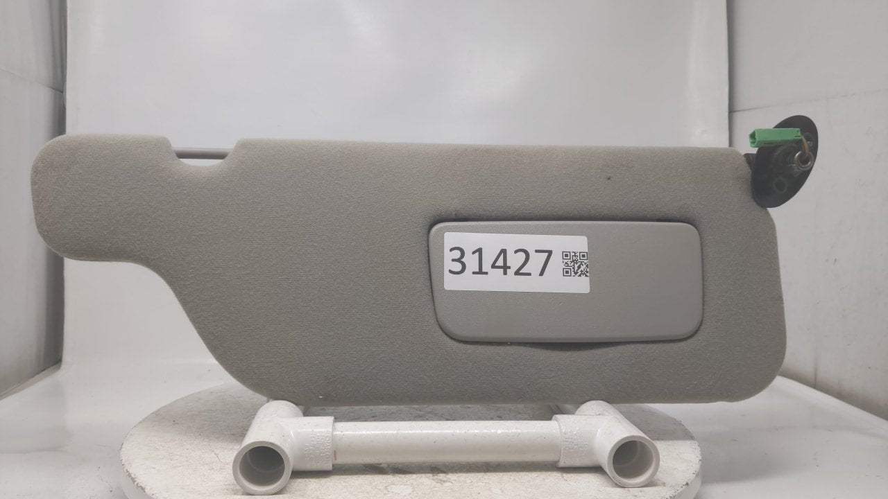 1999 Ford Windstar Sun Visor Shade Replacement Passenger Right Mirror Fits OEM Used Auto Parts - Oemusedautoparts1.com