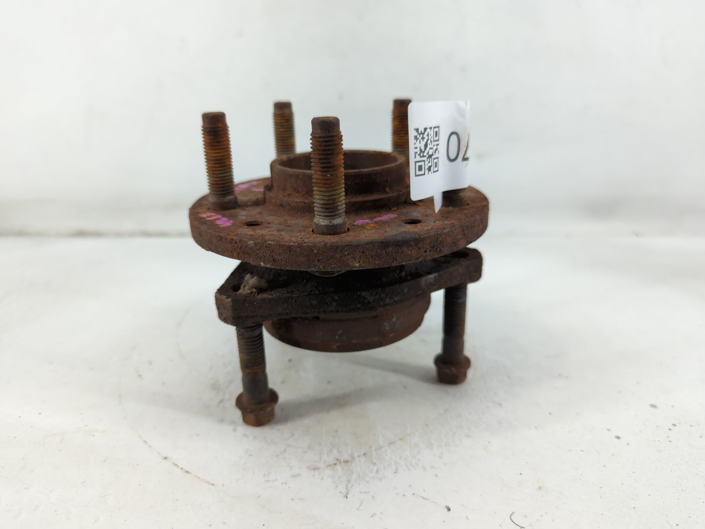 1999-2000 Ford Windstar Driver Front Wheel Hub Oem - Oemusedautoparts1.com