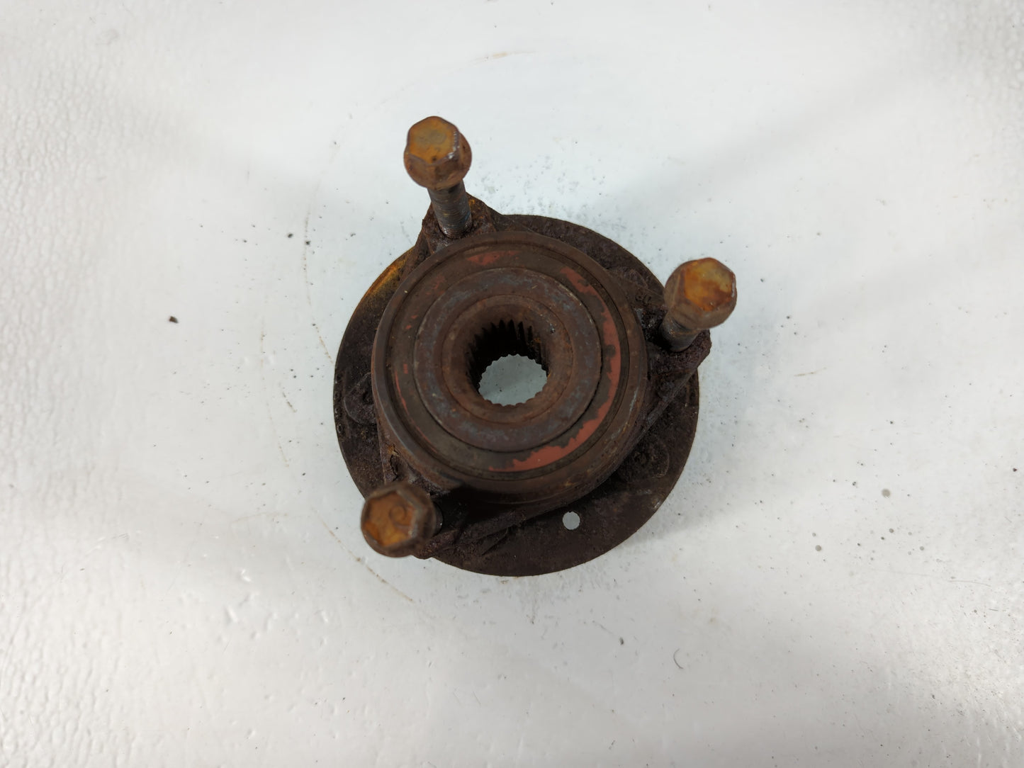 1999-2000 Ford Windstar Driver Front Wheel Hub Oem - Oemusedautoparts1.com