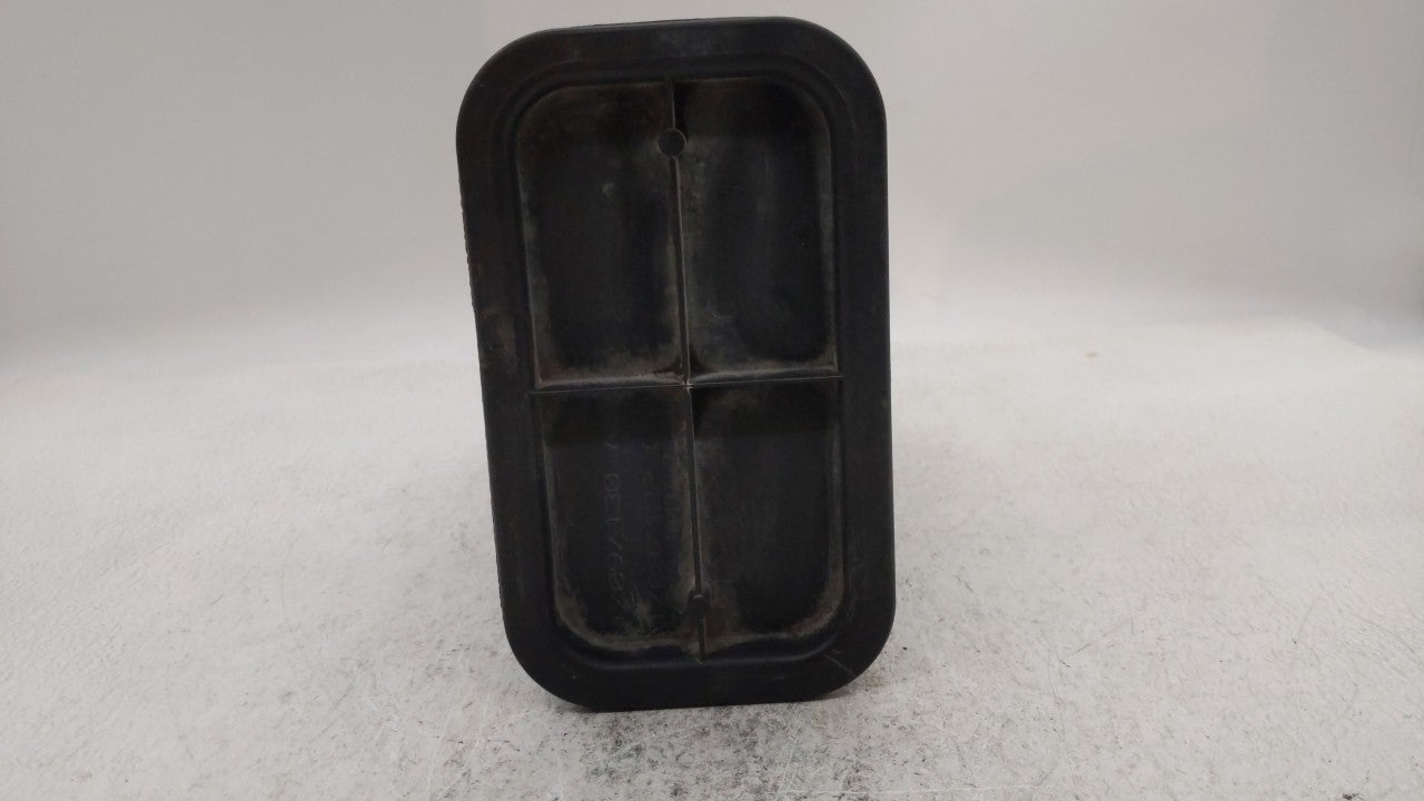 1999 Gmc 3500 Fuel Vapor Charcoal Canister - Oemusedautoparts1.com