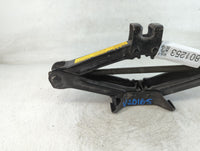 1999 Gmc Chevrolet Spare Scissor Car Jack - Oemusedautoparts1.com