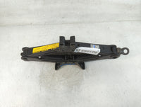 1999 Gmc Chevrolet Spare Scissor Car Jack - Oemusedautoparts1.com