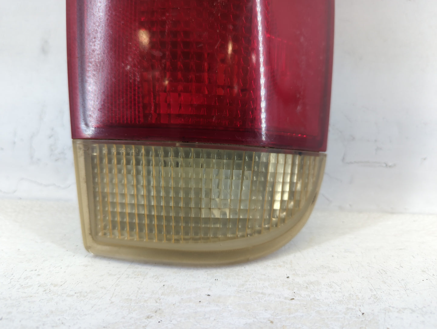 1999 Gmc Envoy Tail Light Assembly Passenger Right OEM P/N:16518500 Fits OEM Used Auto Parts - Oemusedautoparts1.com