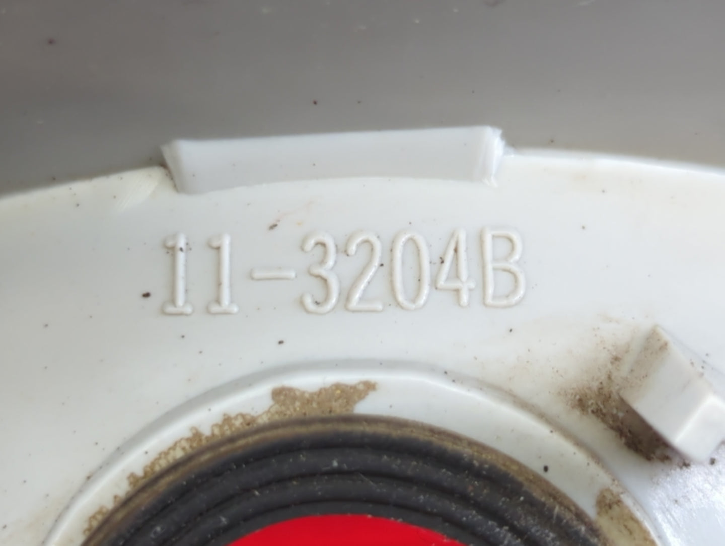 1999 Gmc Envoy Tail Light Assembly Driver Left OEM P/N:11-3204B Fits OEM Used Auto Parts - Oemusedautoparts1.com