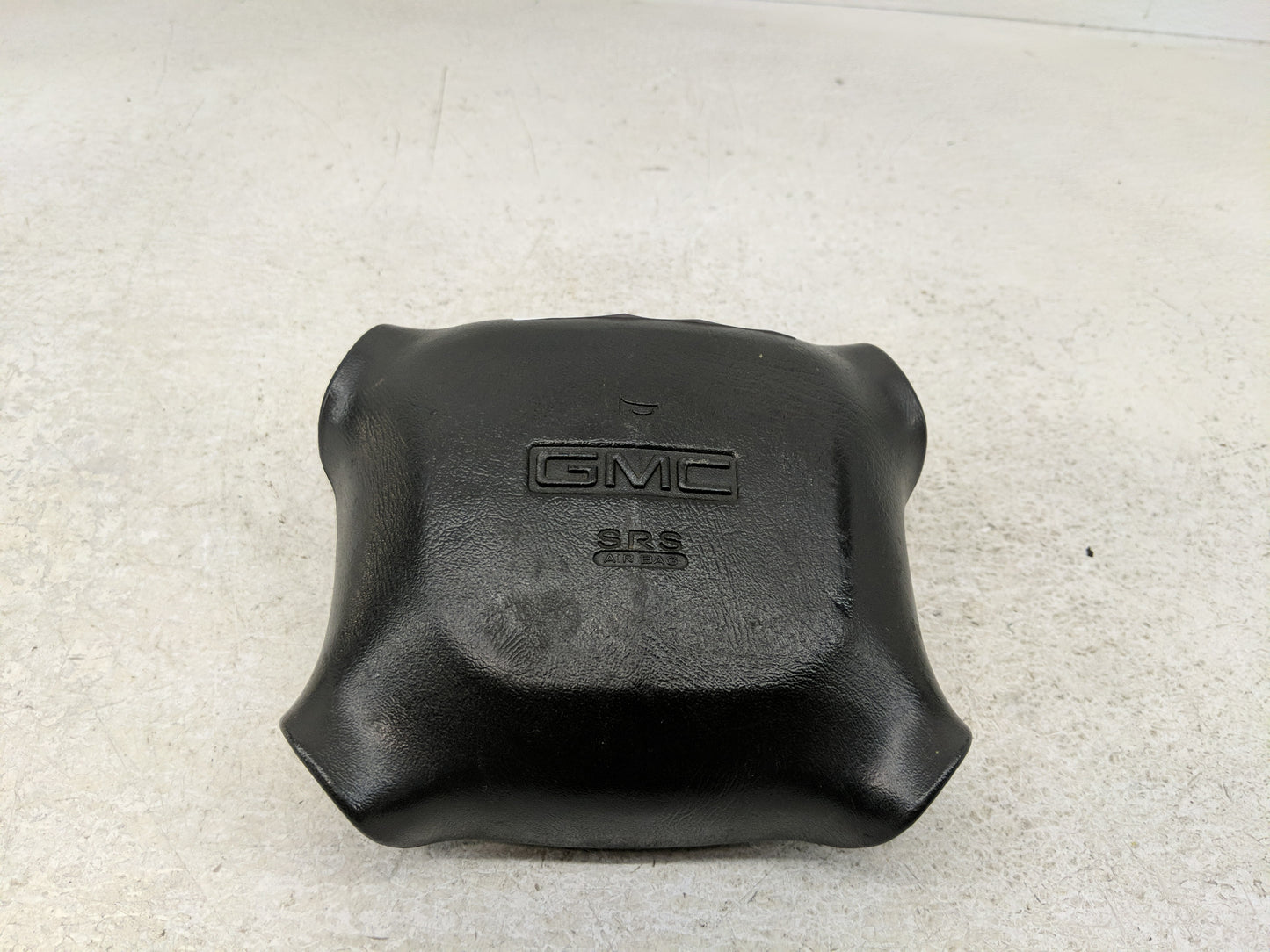 1998-1999 Gmc Safari Air Bag Driver Left Steering Wheel Mounted Fits Fits 1998 1999 OEM Used Auto Parts - Oemusedautoparts1.