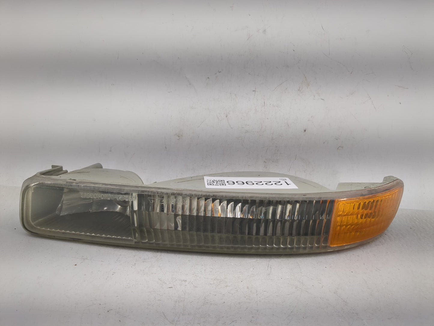 1999-2007 Gmc Sierra 1500 Driver Left Oem Front Light Lamp - Oemusedautoparts1.com