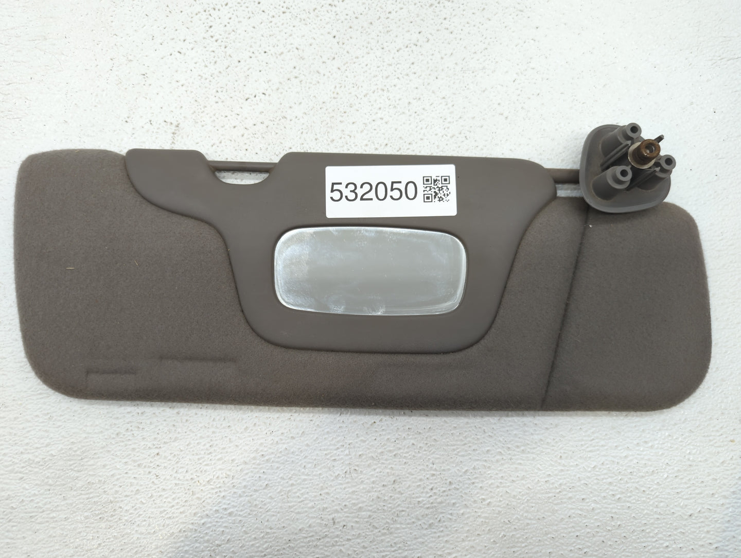1999 Gmc Sierra 1500 Sun Visor Shade Replacement Passenger Right Mirror Fits OEM Used Auto Parts - Oemusedautoparts1.com