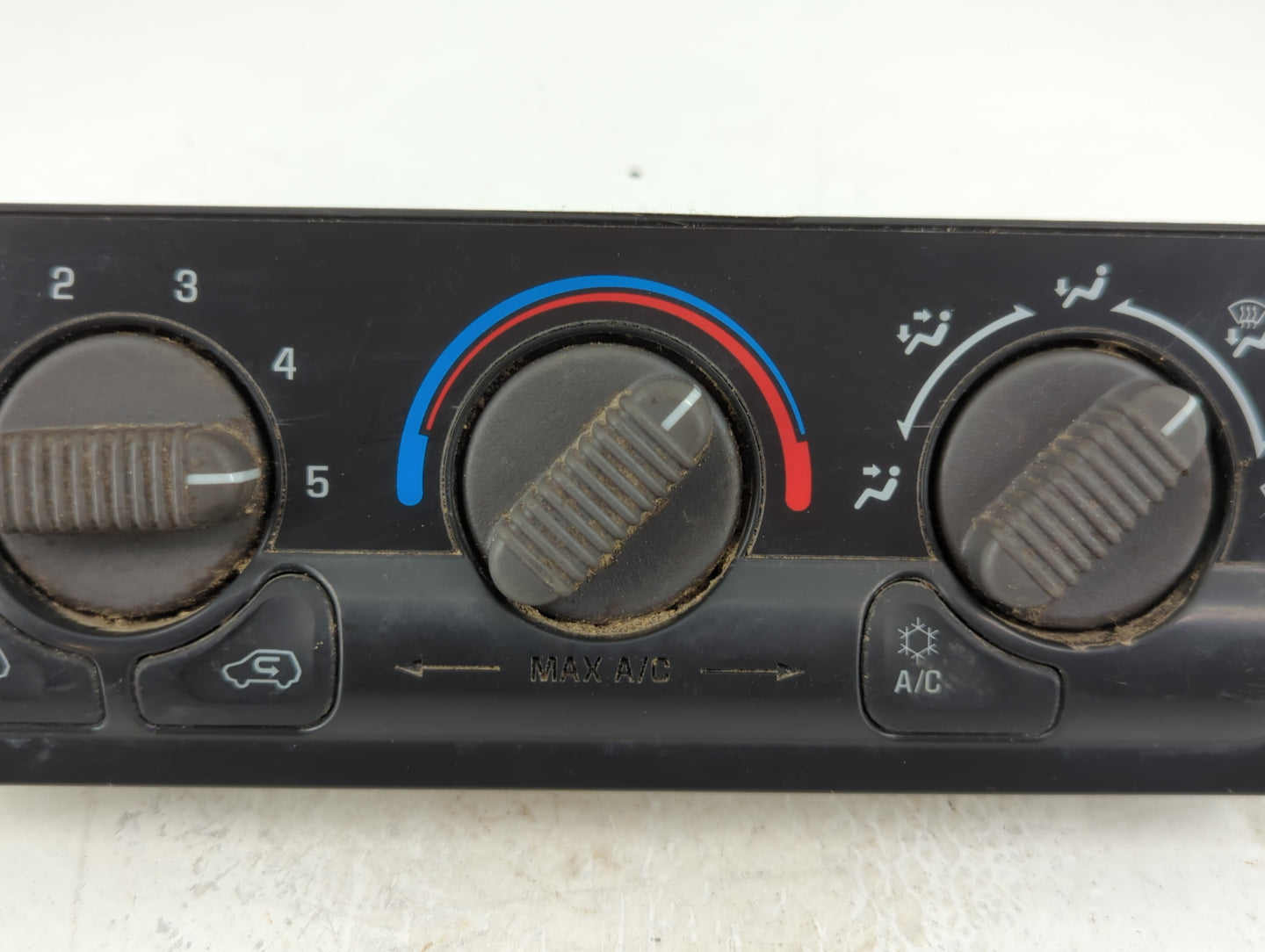 1999-2002 Gmc Sierra 1500 Climate Control Module Temperature AC/Heater Replacement P/N:09361355 Fits Fits 1999 2000 2001 200