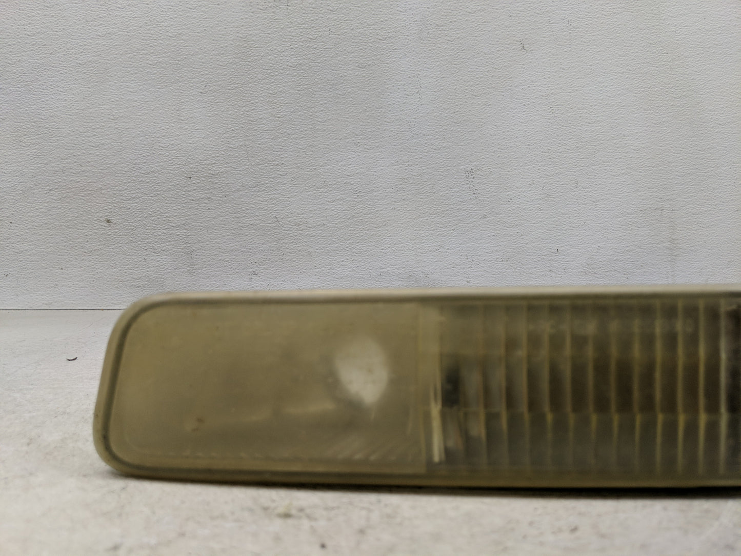 1999-2004 Gmc Sierra 2500 Driver Left Oem Front Light Lamp - Oemusedautoparts1.com