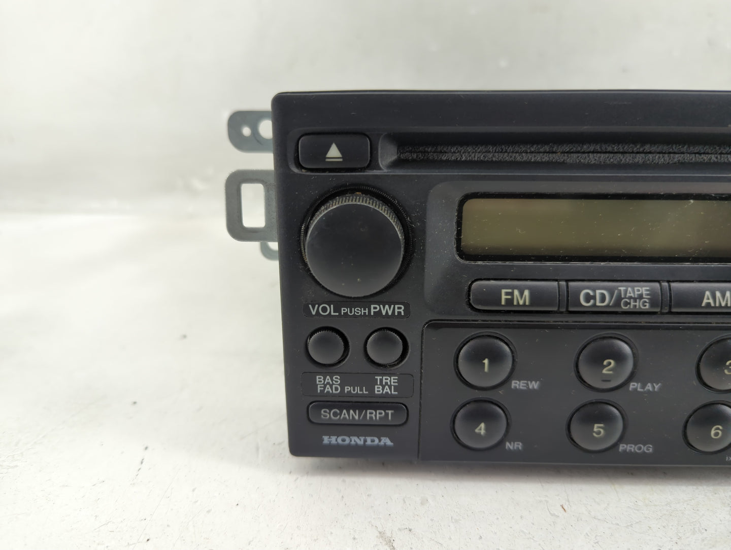 1998-2000 Honda Accord Radio AM FM Cd Player Receiver Replacement P/N:39100-S84-A210 Fits Fits 1998 1999 2000 OEM Used Auto 