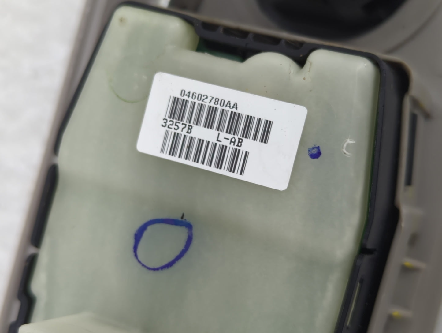 1999-2000 Honda Accord Master Power Window Switch Replacement Driver Side Left P/N:04602780AA Fits Fits 1999 2000 OEM Used A
