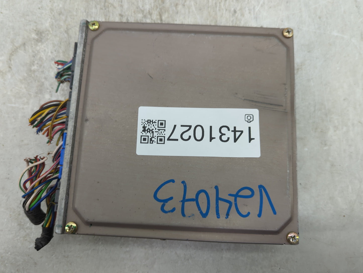 1998-1999 Honda Accord PCM Engine Control Computer ECU ECM PCU OEM P/N:37820-PAA-L61 Fits Fits 1998 1999 OEM Used Auto Parts