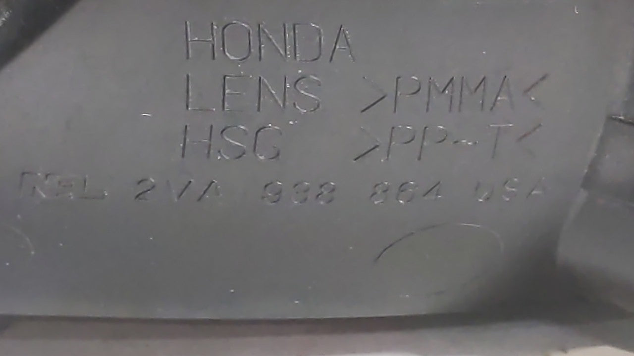 1998-2002 Honda Accord Tail Light Assembly Driver Left OEM Fits Fits 1998 1999 2000 2001 2002 OEM Used Auto Parts - Oemuseda