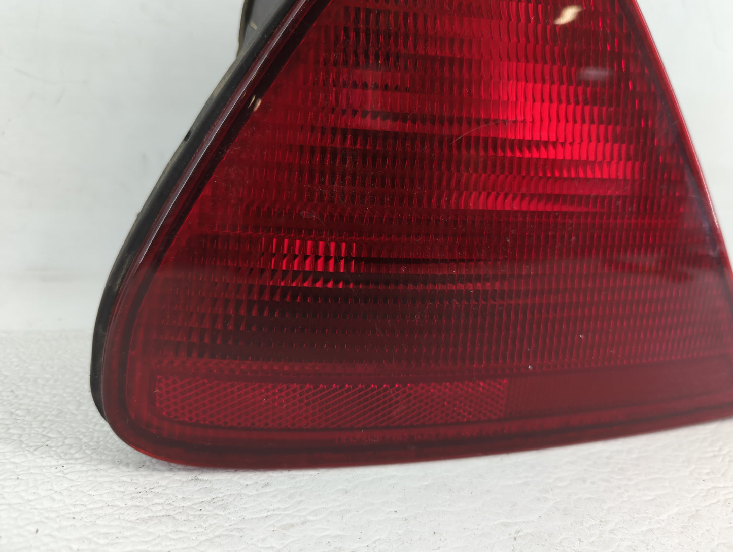 1998-2002 Honda Accord Tail Light Assembly Driver Left OEM P/N:2VA 938 864 2VA 989 864 Fits Fits 1998 1999 2000 2001 2002 OE