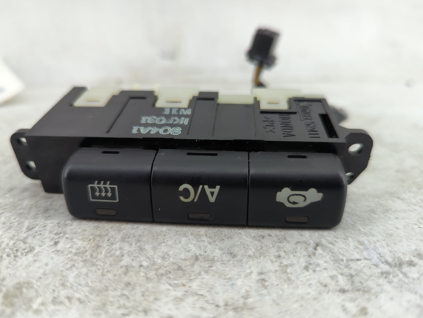 1999-2000 Honda Civic Climate Control Module Temperature AC/Heater Replacement P/N:S04A1 1KF031 Fits Fits 1999 2000 OEM Used
