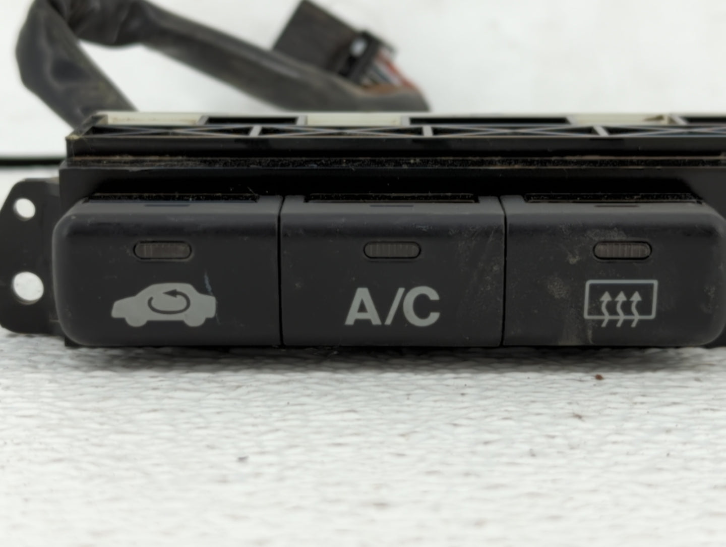 1999-2000 Honda Civic Climate Control Module Temperature AC/Heater Replacement P/N:S04A1 52411 Fits Fits 1999 2000 OEM Used 