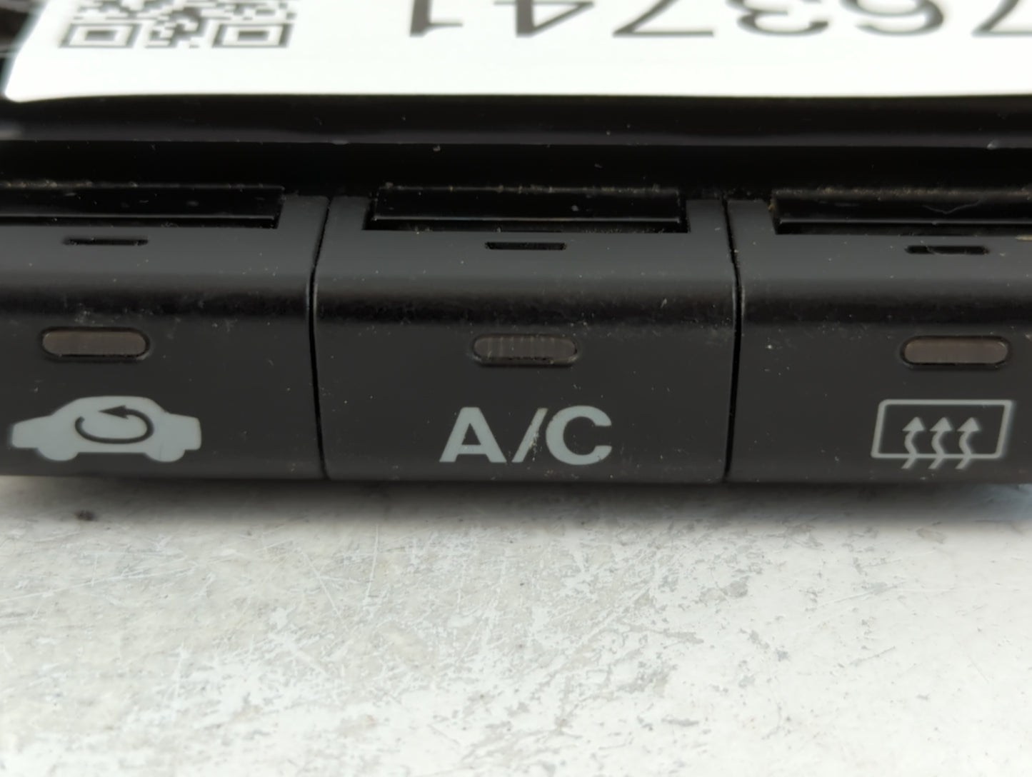 1999-2000 Honda Civic Climate Control Module Temperature AC/Heater Replacement P/N:IKH09 Fits Fits 1999 2000 OEM Used Auto P