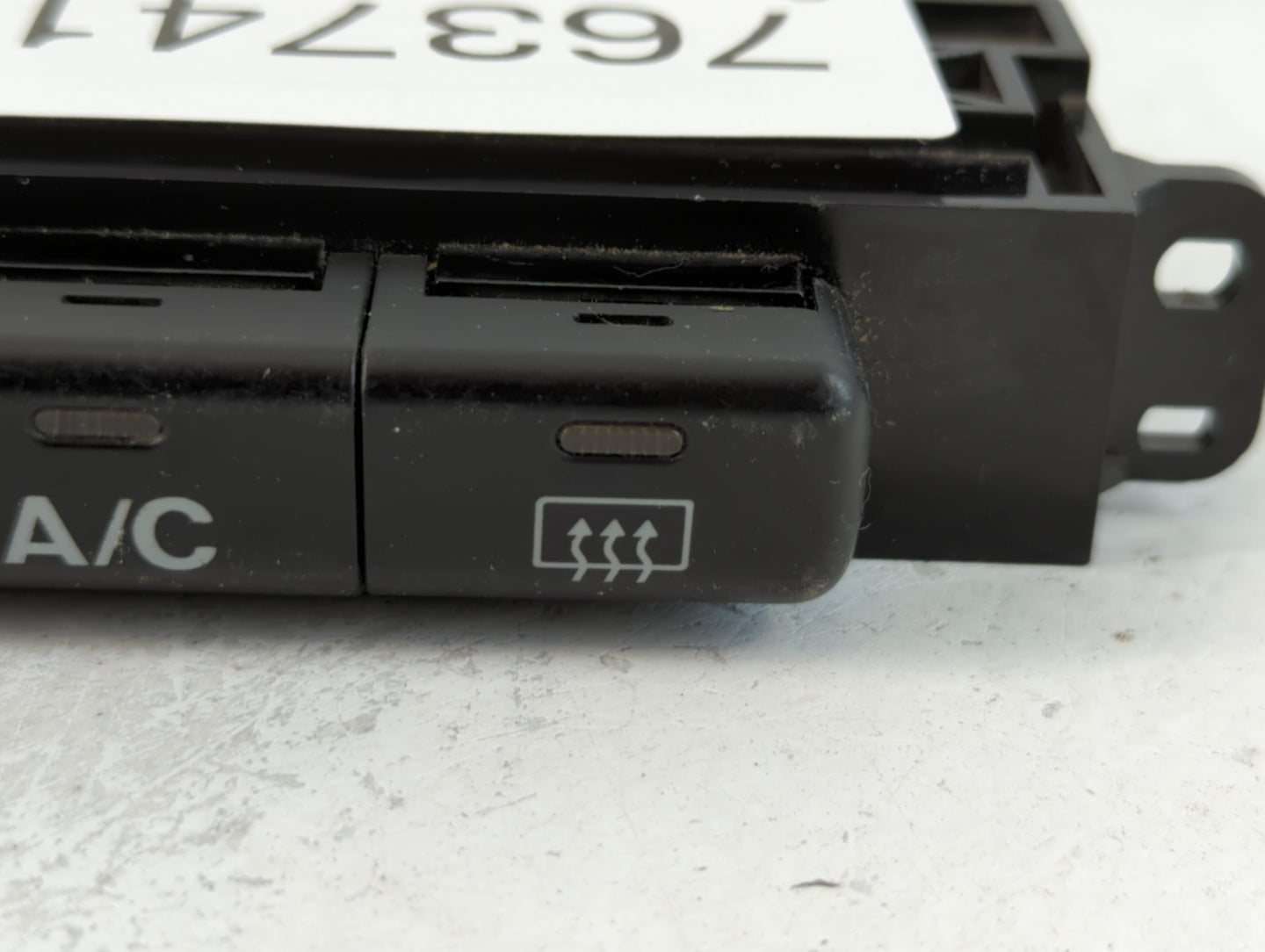 1999-2000 Honda Civic Climate Control Module Temperature AC/Heater Replacement P/N:IKH09 Fits Fits 1999 2000 OEM Used Auto P