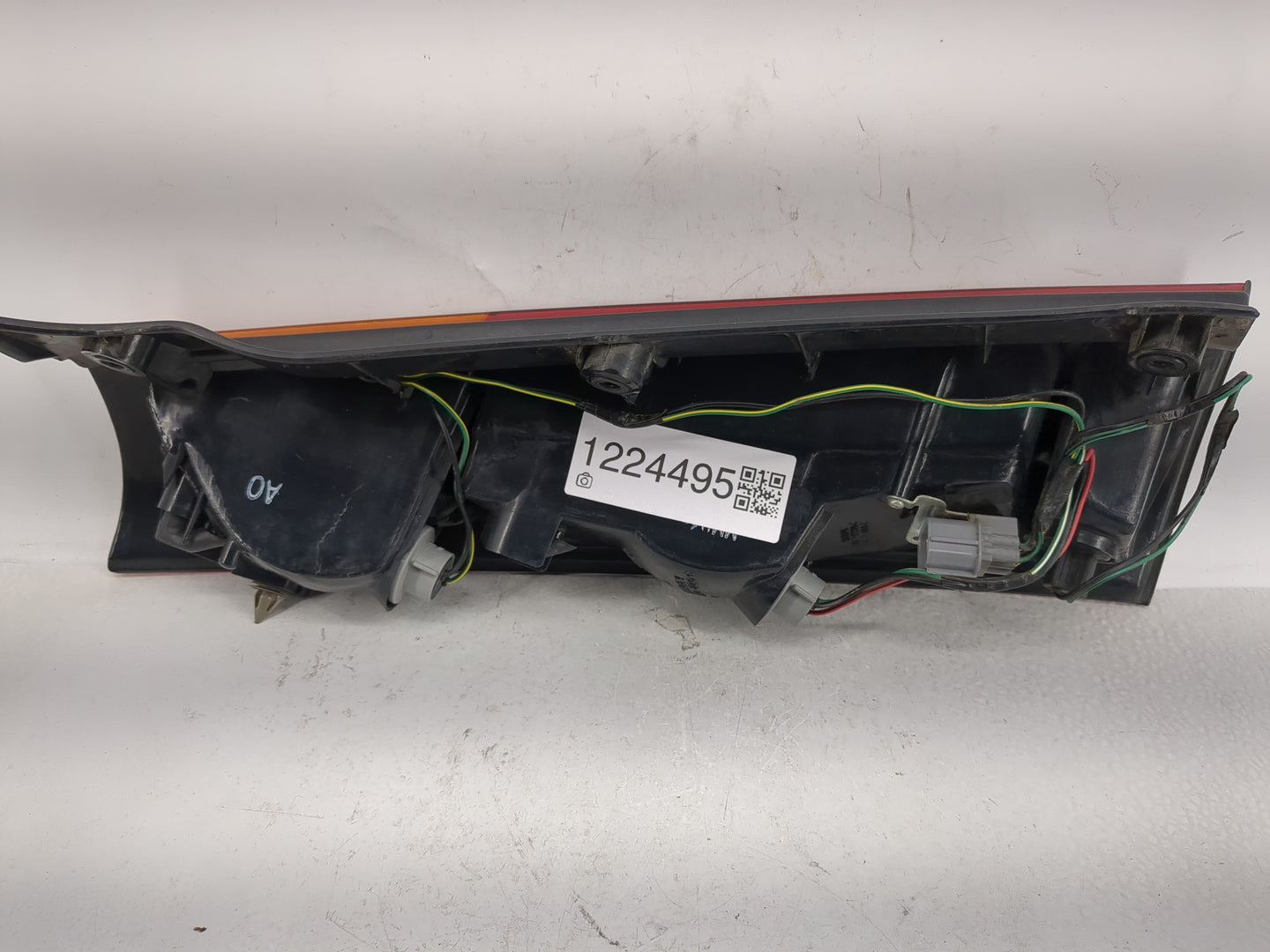 1999 Honda Cr-V Tail Light Assembly Passenger Right OEM P/N:043-2200 Fits OEM Used Auto Parts - Oemusedautoparts1.com