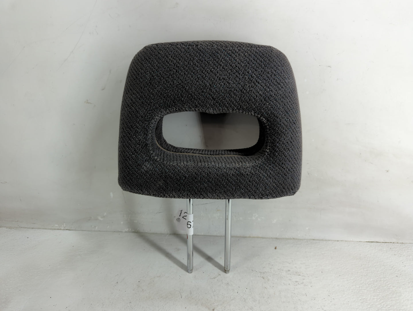 1998-2001 Honda Cr-V Headrest Head Rest Front Driver Passenger Seat Fits Fits 1998 1999 2000 2001 OEM Used Auto Parts - Oemu