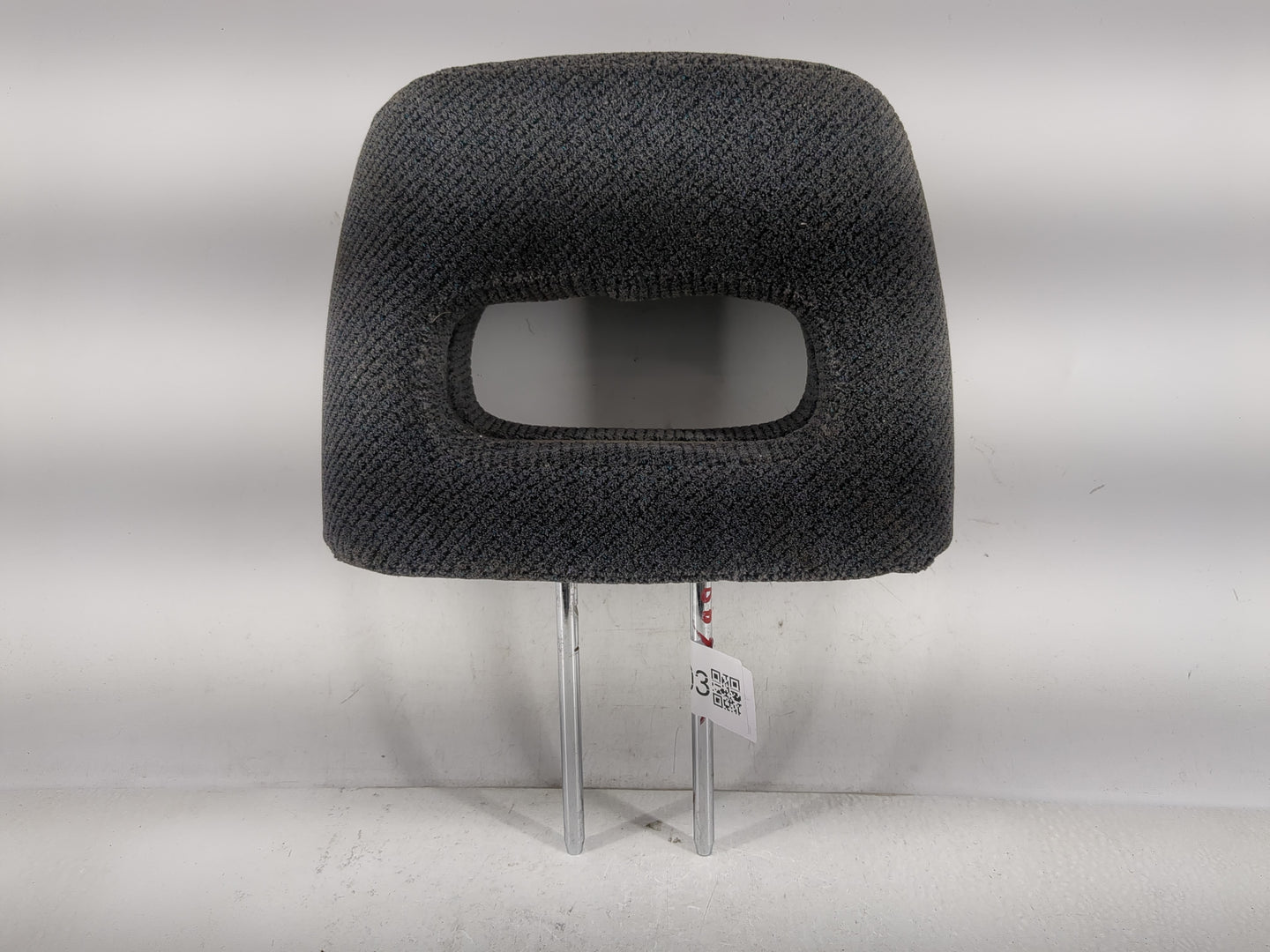 1998-2001 Honda Cr-V Headrest Head Rest Rear Seat Fits Fits 1998 1999 2000 2001 OEM Used Auto Parts - Oemusedautoparts1.com