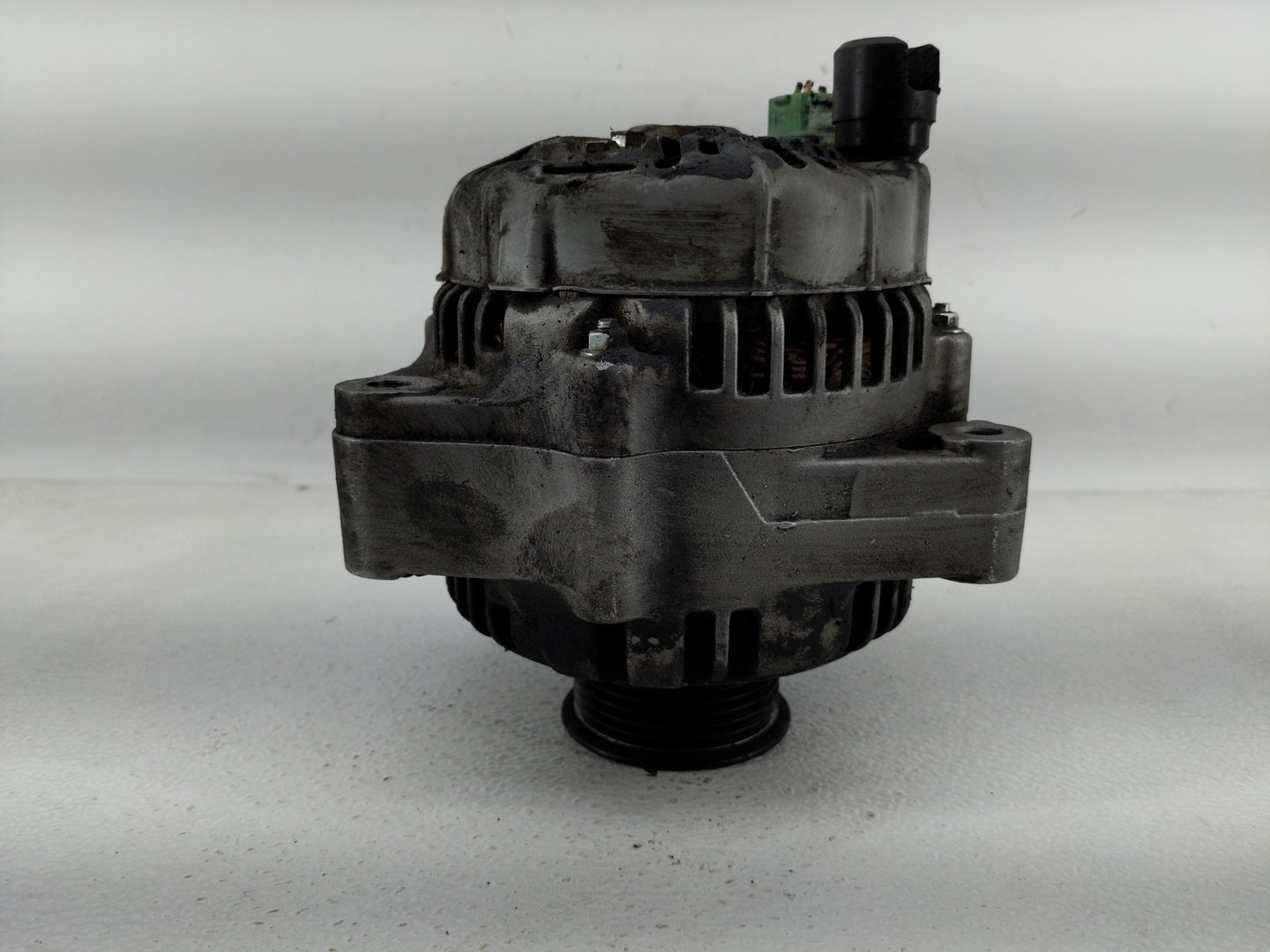 1999-2001 Honda Odyssey Alternator Replacement Generator Charging Assembly Engine OEM Fits Fits 1999 2000 2001 OEM Used Auto