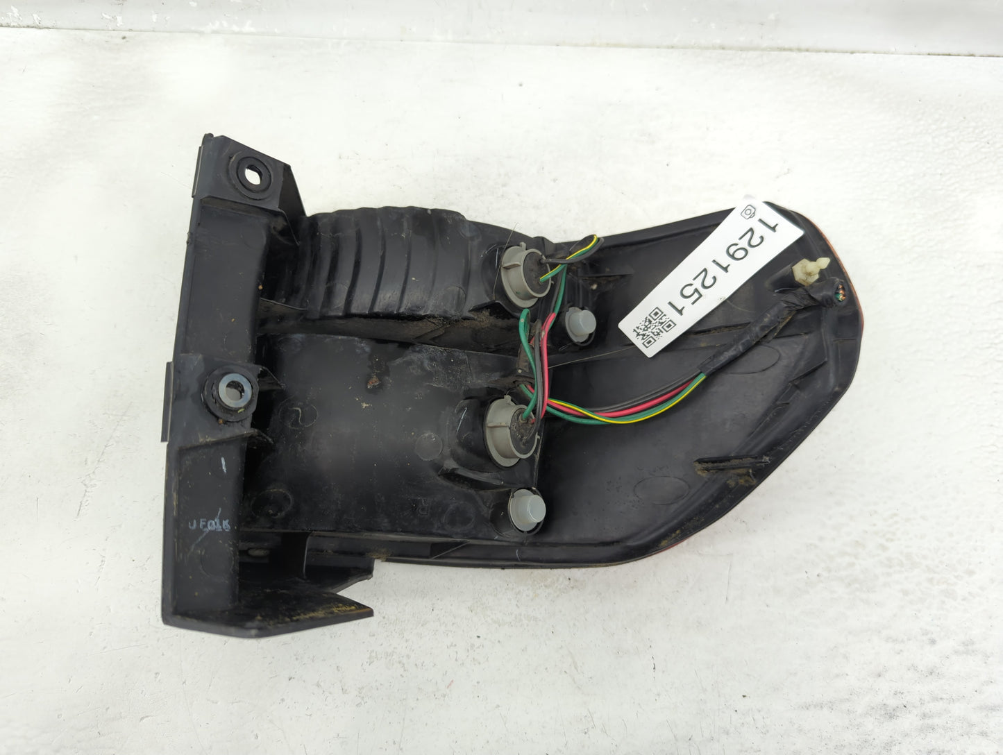 1999-2001 Honda Odyssey Tail Light Assembly Passenger Right OEM Fits Fits 1999 2000 2001 OEM Used Auto Parts - Oemusedautopa